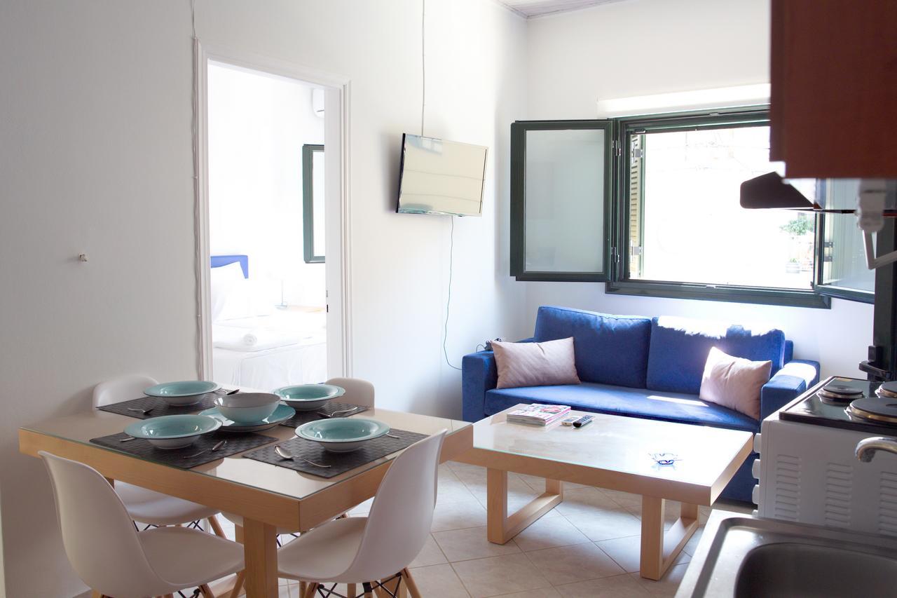 Geo Holiday Studios Kyparissia Exterior foto