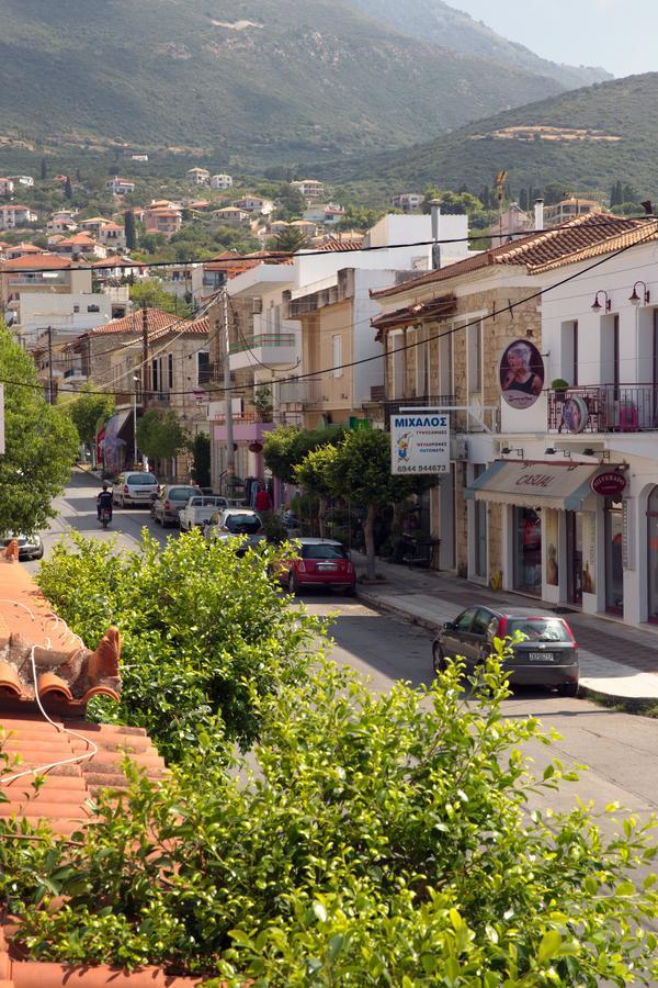 Geo Holiday Studios Kyparissia Exterior foto